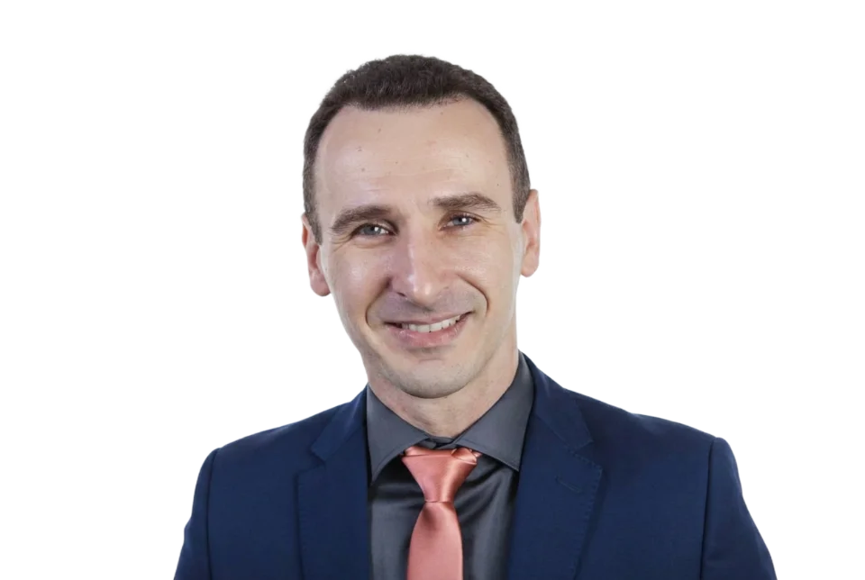 Dr. Danilo Pacheco — Ortopedista especialista em ombro e cotovelo